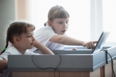 Министерство просвещения рекомендует школам пользоваться онлайн-ресурсами для обеспечения дистанционного обучения